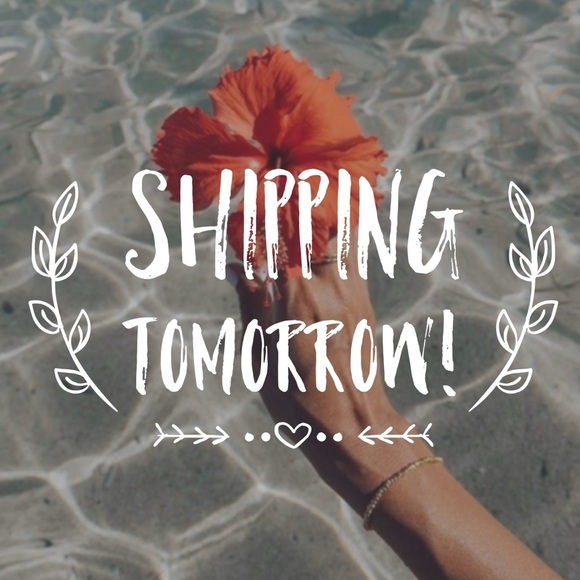 Handbags - ☀️ Shipping Tomorrow! ☀️ Make An Offer!